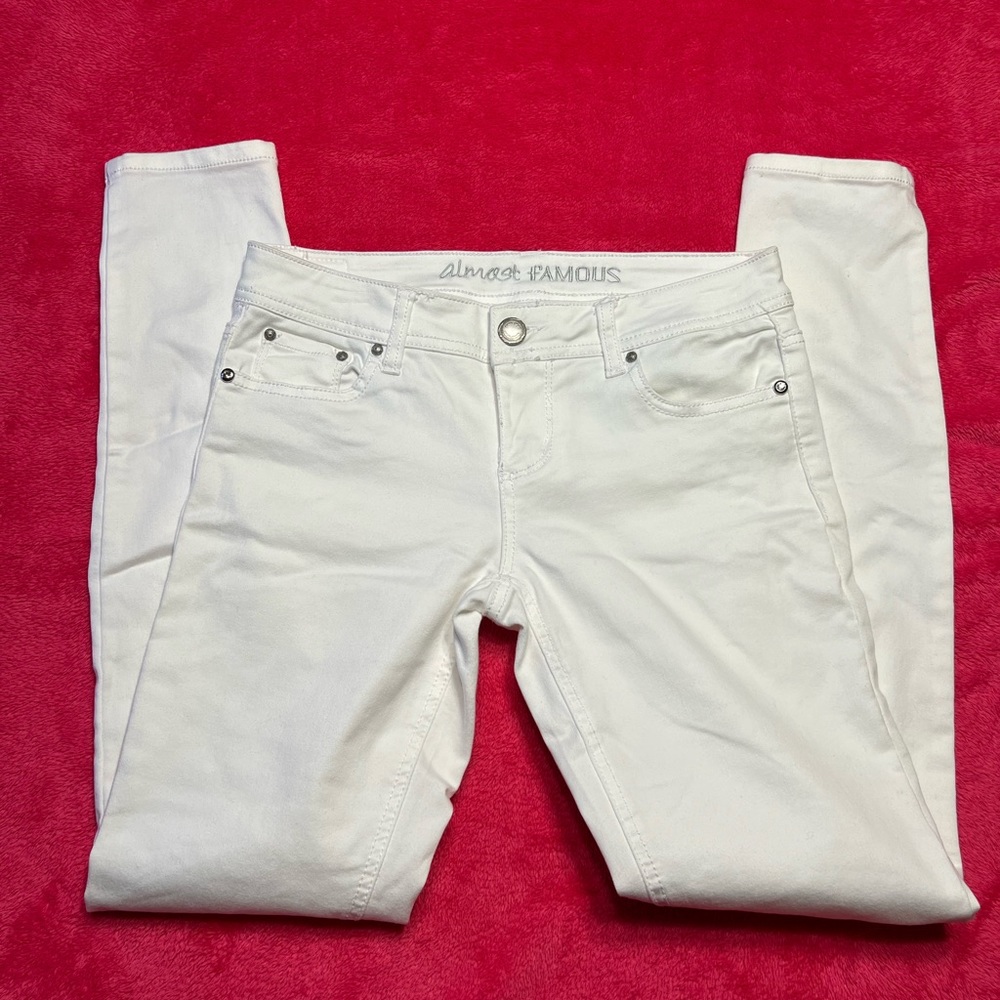 Almost Famous White Jeans